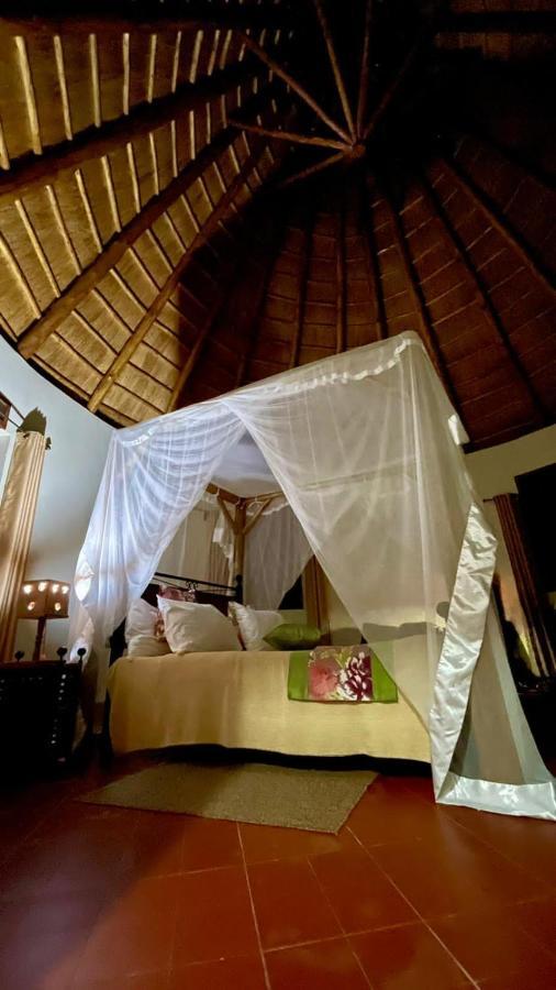 Kibale Guest Cottages Fort Portal 外观 照片
