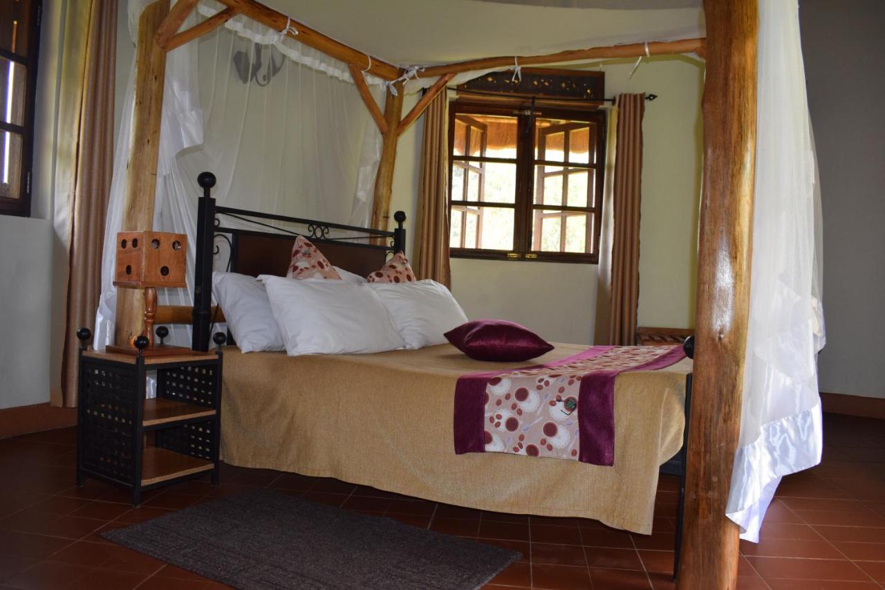 Kibale Guest Cottages Fort Portal 外观 照片